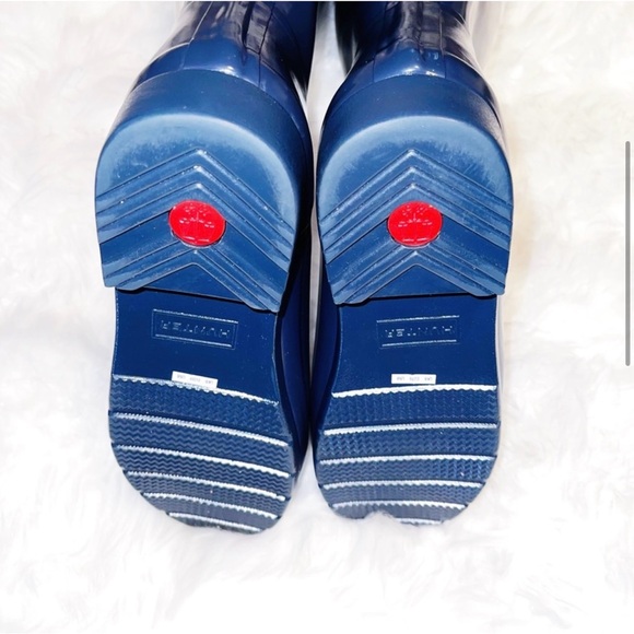 Hunter
TALL NAVY GLOSS BOOTS SIZE 8 - Picture 6 of 12